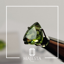 Load image into Gallery viewer, 4.35 Ct Peridot Pair for Earrings
